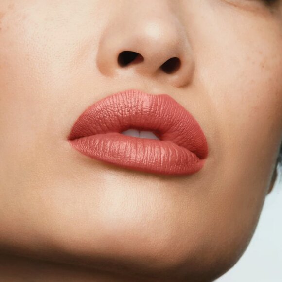 SmashBox Be Legendary Lipstick - First Time - Picture 5 of 10